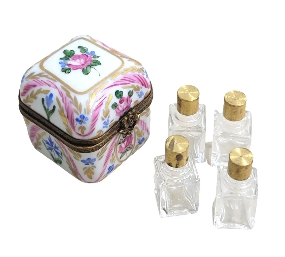 4 Perfume Pink Roses in Square