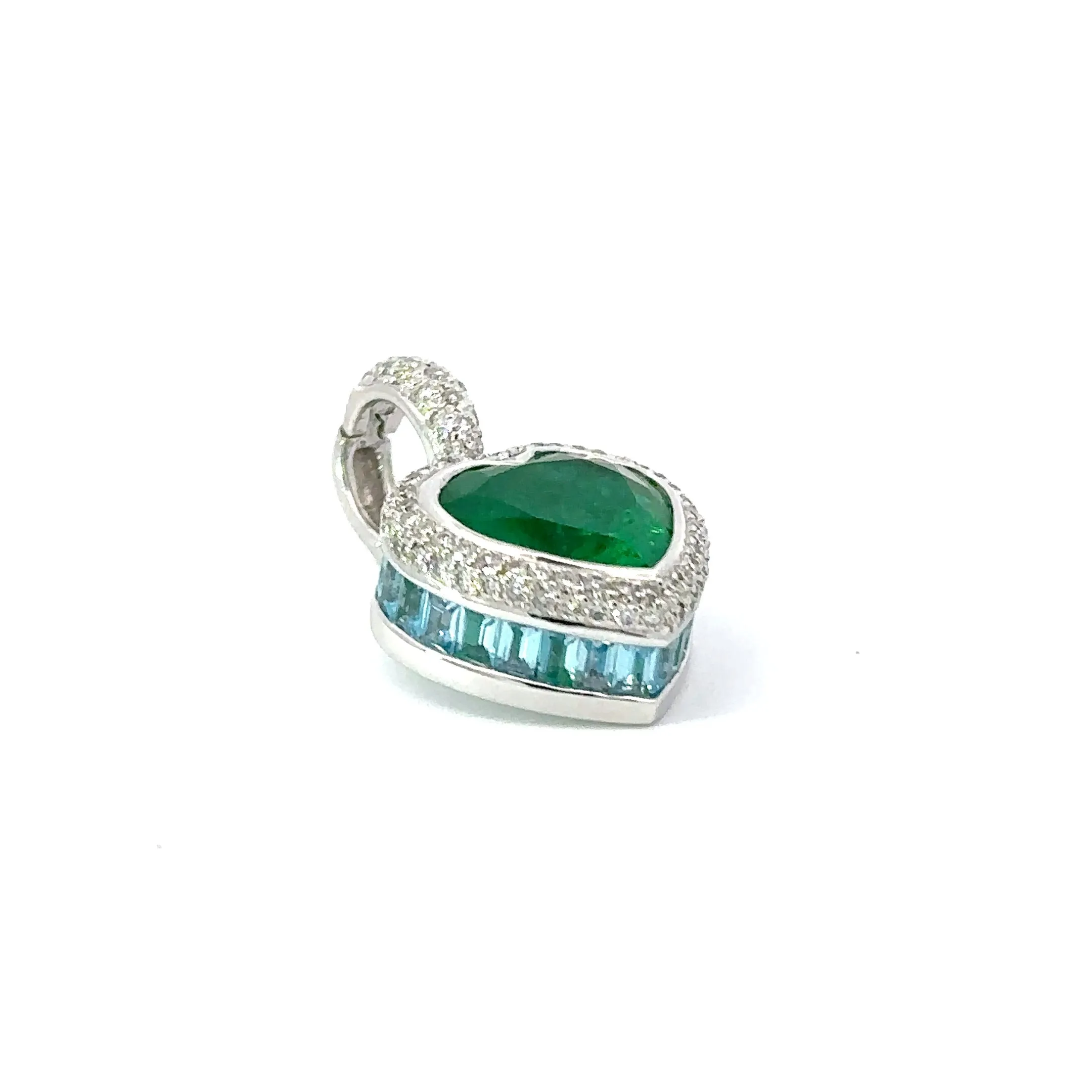 A Beautiful 4.20ct Emerald heart and Diamond attachment pendant