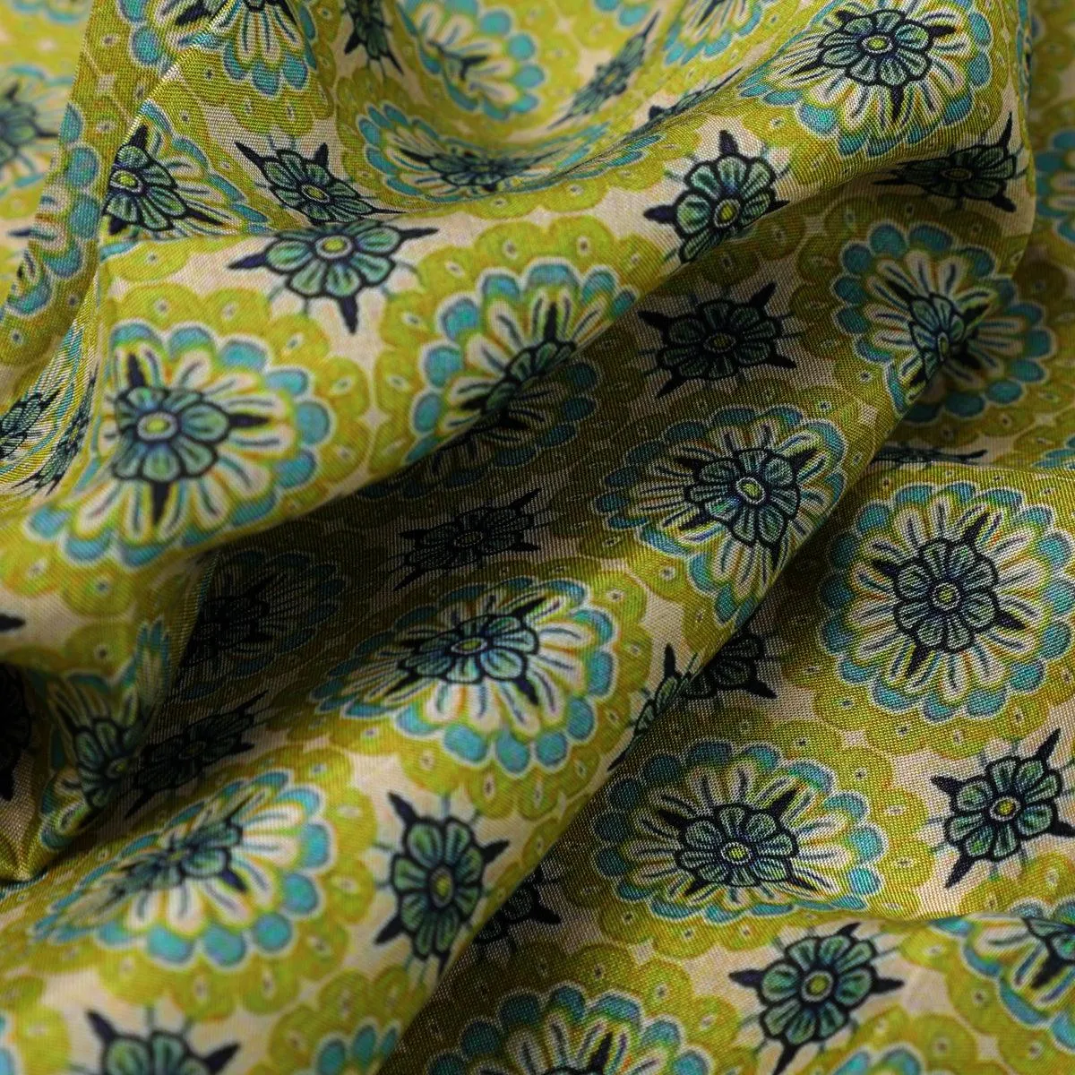 Attractive Tiny Green Link Flower Digital Printed Fabric - Pure Muslin