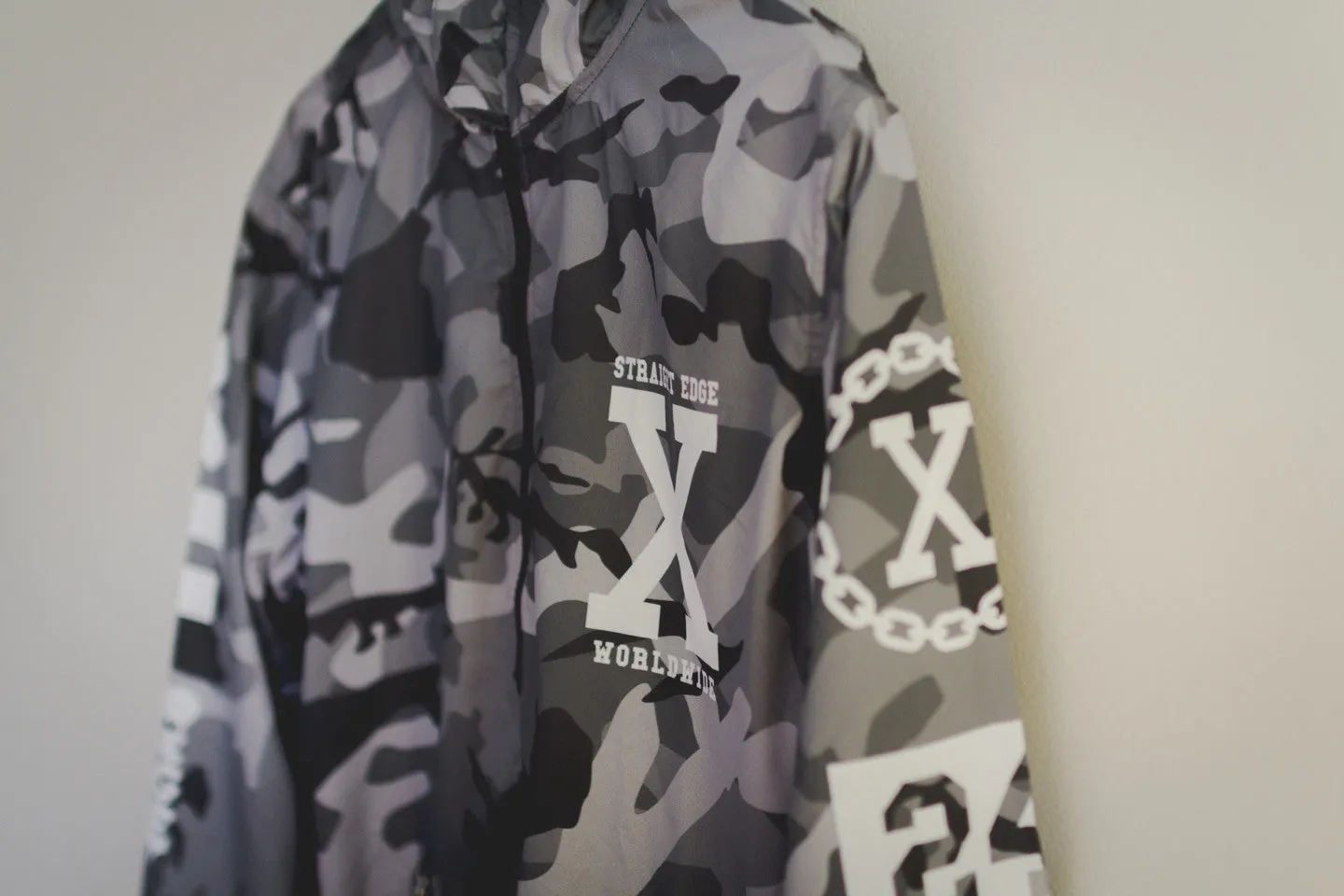 Ladies Winter Camo Windbreaker