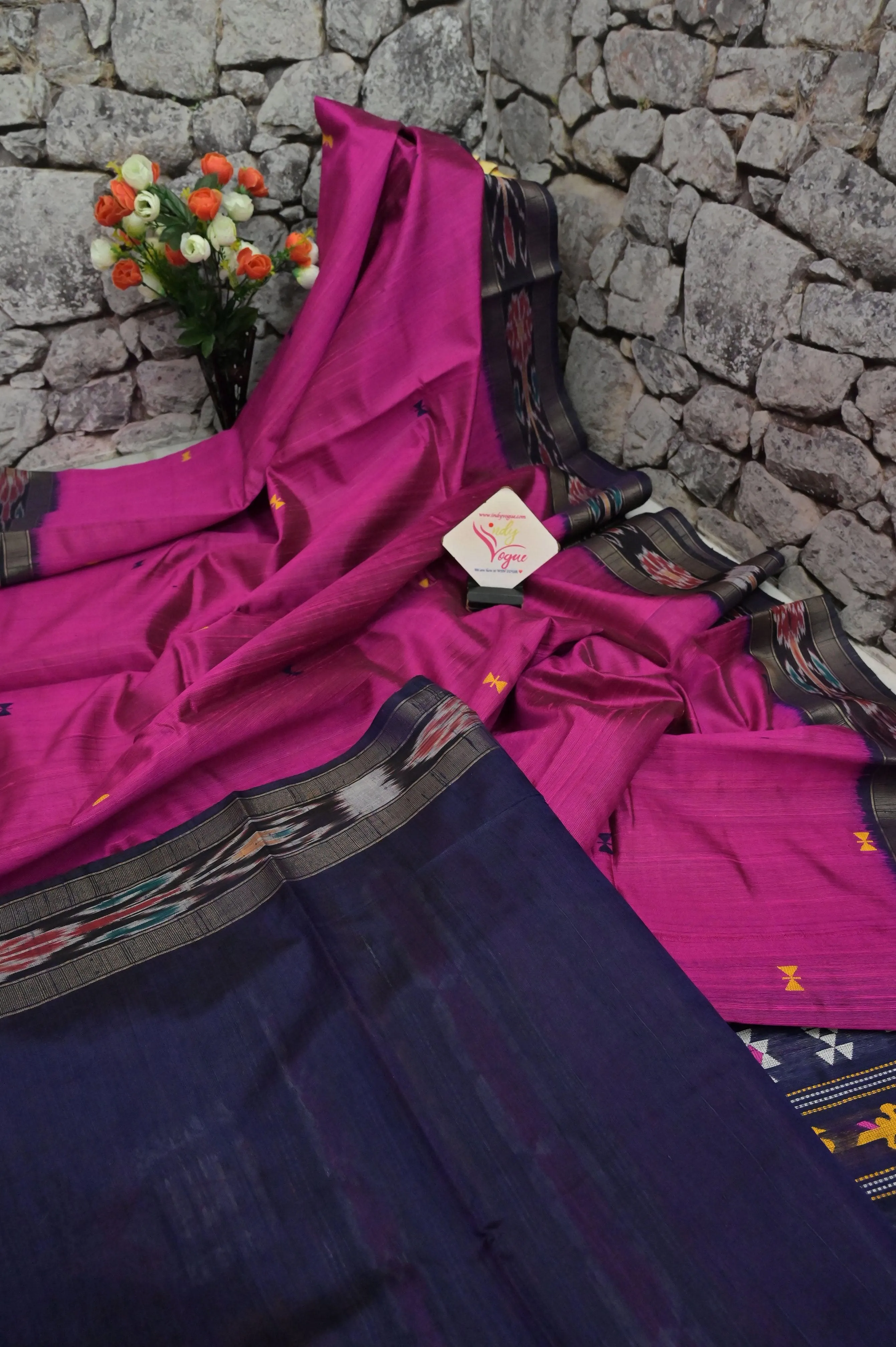 Magenta and Navy Blue Color Raw Silk Saree with Sambalpuri Border and Dolabedi Pallu