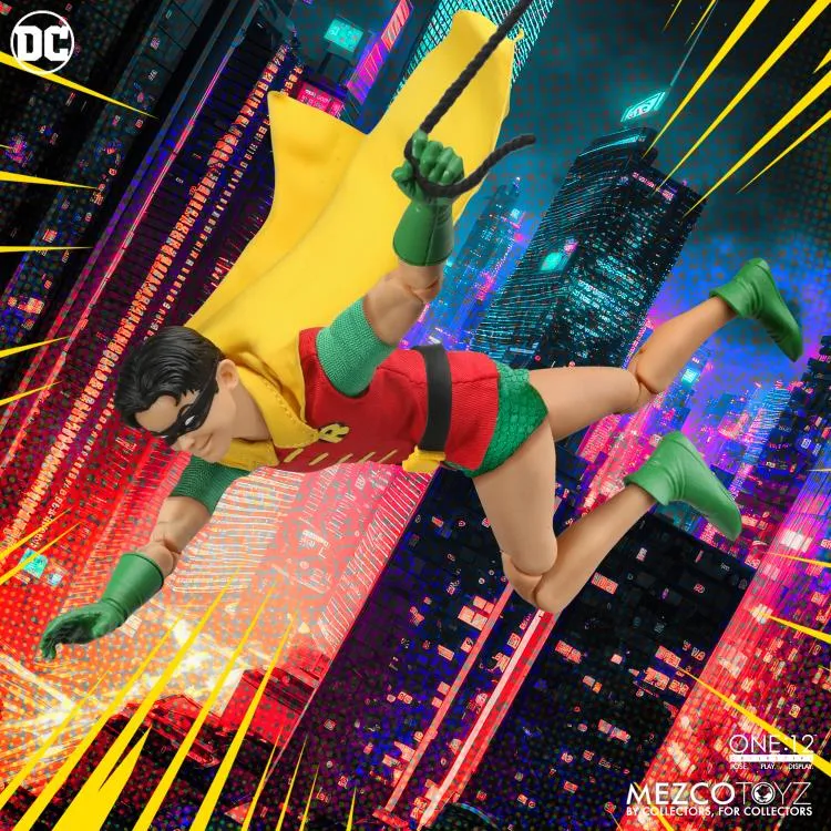 Mezco Toyz ONE:12 Collective Robin (Golden Age Edition) Action Figure