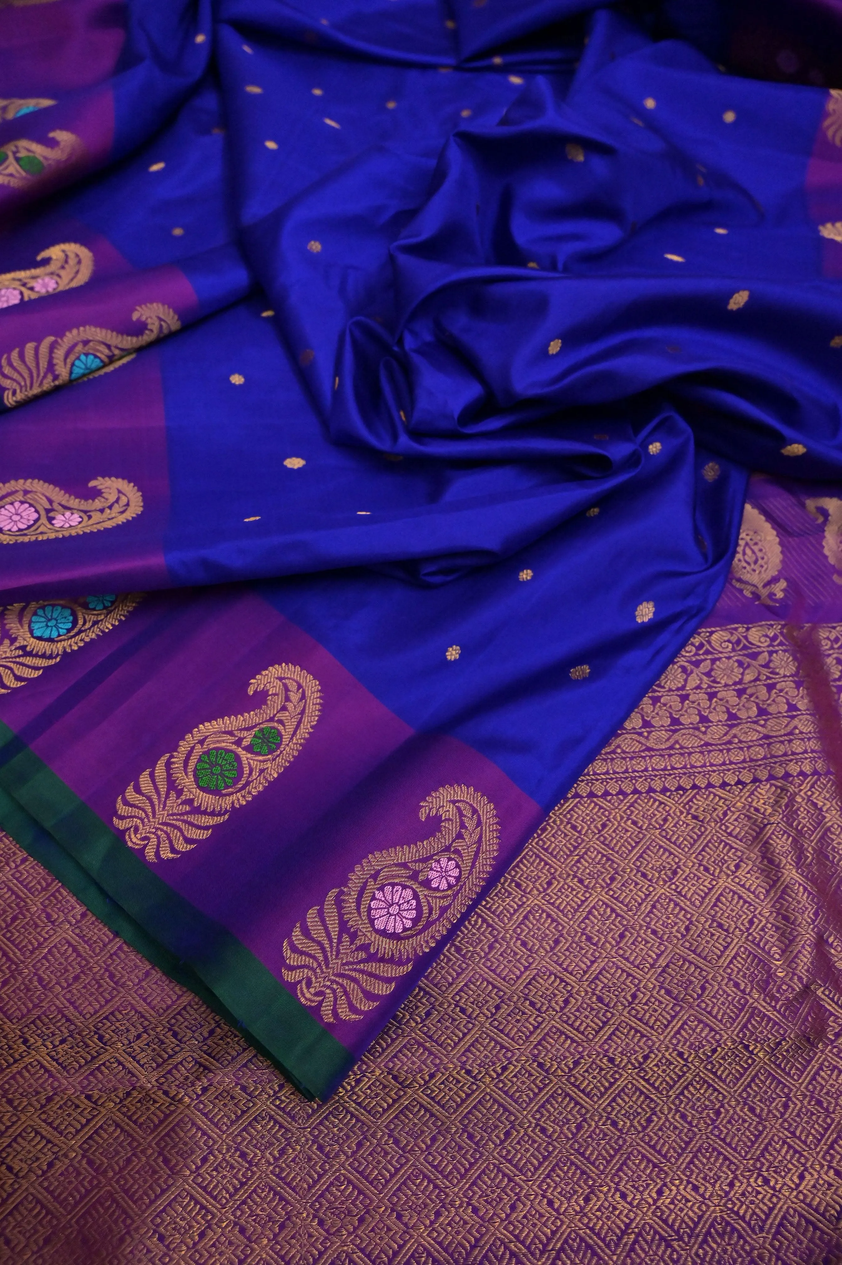 Midnight Blue Color Gadwal Silk Saree with Meenakari Border and Pallu