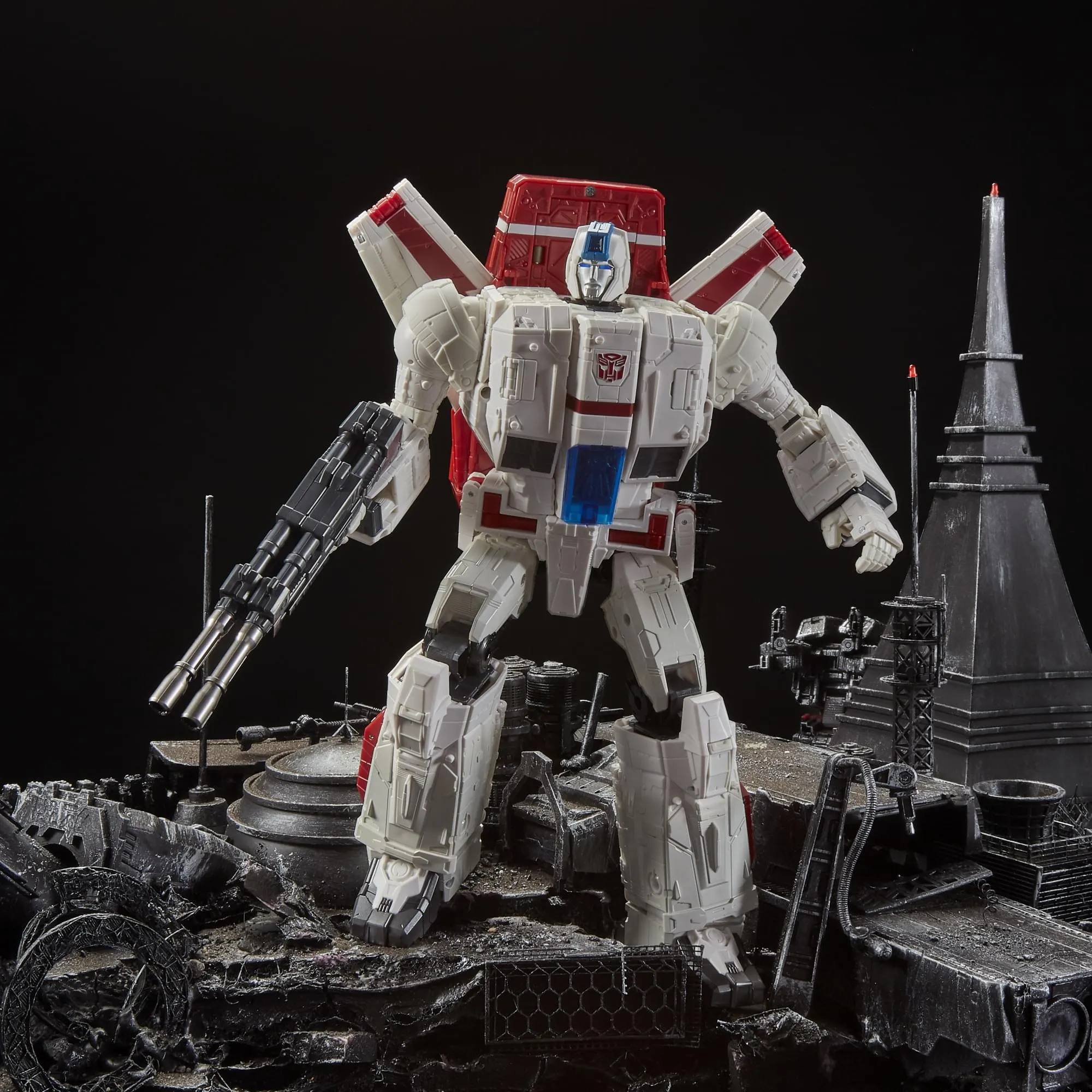 Transformers Generations War for Cybertron Commander WFC-S28 Jetfire Figure